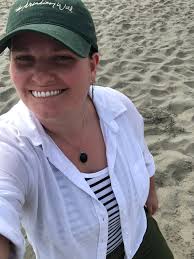 If you are looking for a nanny/babysitter, I can't recommend anyone more  than Yessy🕊🤍