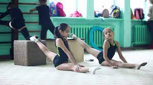 Смотреть бесплатно видеоальбом лидии антоненко в социальной сети мой мир. Trenirovka Hudozhestvennaya Gimnastika Rastyazhka Na Shpagat Youtube