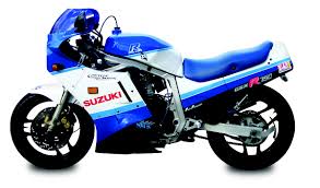 Upon its introduction it received accolades. Suzuki Gsx R750 The First Generation 1986 1987 Rider Magazine Rider Magazine