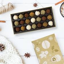 Noisette Cacao Speculoos Coco C Est Guide Par Ces Ingredients D Origine Exceptionnelle Que La Maison Planete C Chocolat Noel Chocolat Truffes Au Chocolat