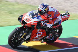 Pembalap motogp 2021 berkebangsaan perancis yang musim ini membela tim pabrikan yamaha, yakni dari tim tampil konsisten sejak balapan penentuan hasil latihan bebas motogp hari pertama dan hari kedua fabio quartararo airnya mendapatkan fredy qualification 2 alias kualifikasi kedua. Hasil Kualifikasi Motogp Jerman Zarco Sabet Pole Vinales Start P21