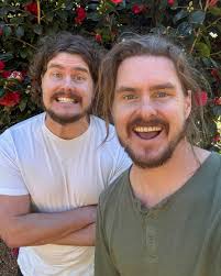 This coming long weekend, we're heading down to Lakes Entrance to headline  a FREE concert at Hooked On Lakes Festival, Gippsland Lakes. Taking place 