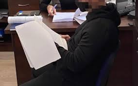 Судитимуть експоліцейського Житомирщини, який «зливав» персональні дані  громадян - Державне бюро розслідувань