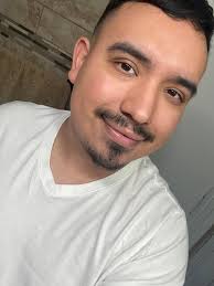 Hello, I'm Fernando and something to know about me is