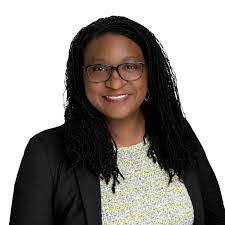 Pauline Dow's Instagram, Twitter & Facebook