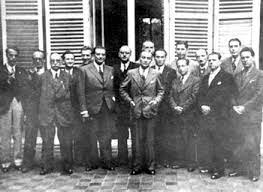 Groupe de résistants du mouvement unis de la résistance. The Debt Of Wwii French Resistance Writers To Wwi Veterans Post 2 Jean Moulin World War I Centennial