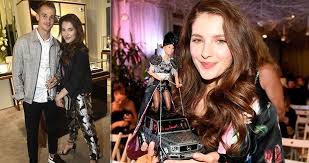 Sara sandeva (tv actress) was born on the 25th of june, 1997. Kmva9vbgedh 4m