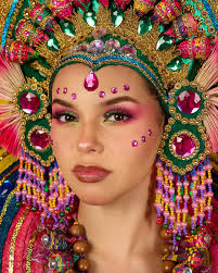 Fotos Oficiales Trajes de Fantasía Victoria Downs 🌟 Estelí 🏞️ Traje:  Manos Prodigiosas de una Mujer Monimboseña ✋🌹 Diseñador: Alfonso Pascua  👗🎨 #Nicaragua #MissTeenNicaragua