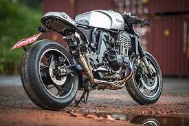 A Kawasaki Z1000 Gets A Complete Cafe Racer Overhaul By Taiwan S Cowboyschopper And It Never Looked Better Returnofthecaferacers Com Caferacer Kawas