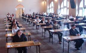 La maturità è un'amara delusione per la quale non esiste alcun rimedio, a meno che non si possa dire che ridere. Matura Wikipedia