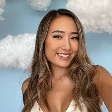 Julie Ramirez's Instagram, Twitter & Facebook