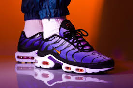 Nike Air Max Plus Og Voltage Purple Total Orange 2018 On Feet 3 Sxmaiaa Nike Air Max Plu In 2020 Nike Air Max Nike Air Max Tn Nike Air Shoes