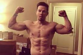 Mark wahlberg recently posted his daily schedule on instagram, and the internet started to freak out because of how ridiculous it was. Mark Wahlberg S Daily Workout Schedule Is Insane