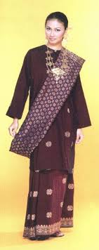 باجو كوروڠ) is a traditional costume originated from sumatra, and malay peninsula, and is traditionally worn by women in brunei, indonesia, malaysia, singapore and southern thailand. Paling Keren Baju Kurung Tradisional Johor Lamaz Morradean