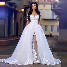 1001 Idees Robe De Mariee Originale Pour Un Jour Vraiment A Part Ball Gowns Wedding Wedding Gowns Lace Elegant Wedding Dress