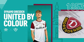 We did not find results for: Terceira Camisa Do Dynamo Dresden 2021 2022 Umbro Mdf
