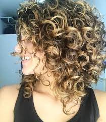 21 Cute Hairstyles For Medium Curly Hair Haircutstyles Website Curly Hair Styles Medium Curly Hair Styles Medium Hair Styles