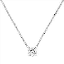 Nu poti sa plangi pe umarul unui diamant, si nici nu o sa iti tina de cald noaptea, insa sunt o adevarata desfatare atunci cand soarele straluceste. (elisabeth taylor). Collier Diamant Solitaire Or 18 Carats Pendentif Joaillerie Lucky One