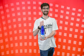 Weiss Wins Dallas with Prowess