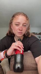 Cari Watts's Instagram, Twitter & Facebook