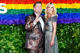 Justin bieber and james corden are showing off their dance moves — with a little help. Who Is James Corden S Wife Julia Carey