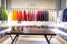 United Colors Of Benetton New Concept On Canvas Milan Italy Retail Fashion Store Design Interior Shop Interiors Retail Store Interior Design