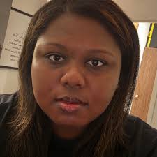 As a licensed esthetician.. why is it soo hard to find a job 😩 my main  focus is lashes, it's what I love to do but I've had such a bad experience