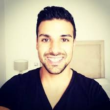 Alex Santos (@AlexSantos2910)