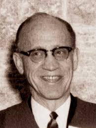 Memorable Manitobans: William Thomas Easterbrook (1907-1985)