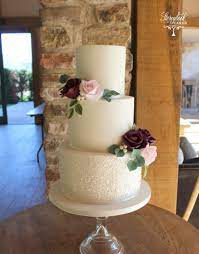 Beautiful 3 Tier Wedding Cake Glitter Wedding Cake Burgundy And Pink Sugar Flowers Glitter Wedding Cake Burgundy Wedding Cake Sparkly Wedding Cakes
