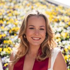 I am pleased to announce that I have accepted a position with iHeartMedia  as a Critical Mass Media Intern! I would like to thank Brian McAleer along  with the rest of the