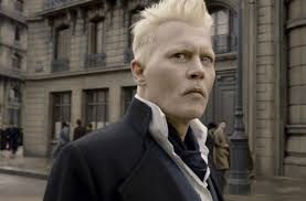 Après un premier épisode loin d'être à la hauteur, j.k. Les Animaux Fantastiques Johnny Depp Vire Les Fans Ont Trouve Son Remplacant