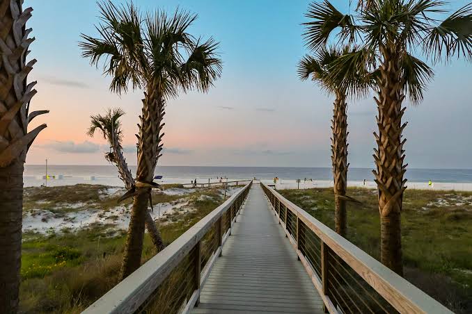Family Travel Guide to Gulf Shores & Orange Beach, Alabama - Midwest Nomad Family