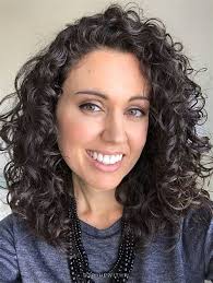 Check kelly shahbazian's 'joy before her' youtube channel for an awesome example of 3a hair. 2c 3a Hairstyles Curly Girl Method For 2b 2c 3a Hair Routine For Fine If You Are A 2c The Naturally Curly Texture Typing System May Confuse You