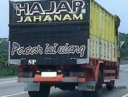 Tulisan di bak truk terkadang menjadi hiburan tersendiri di jalan. 24 Tulisan Lucu Di Bak Truk Ini Dijamin Bikin Kamu Senyum Sendiri Lucu Truk Cerita Lucu