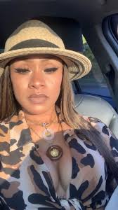 I might've crossed many lines in my life, but I ain't NEVER sniffed one…..  I love that for me 💜.