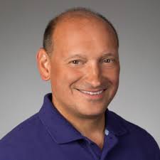 As someone who's traded late night partying for early bedtimes and early  morning workouts it seems I am not alone 💪