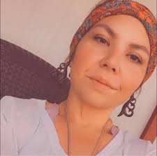 Eureka Springs quick lunch with parking lot