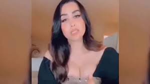 تعد الشيف هند القحطاني من أمهر وأشهر الشيفات على مستوى العالم، والتي تقوم بنشر العديد من الوصفات الجميلة للعديد من الأطعمة، والتي تحرص على تقديمها بشكل مميز، كما أنها تقوم بنشر العديد من الصور بشكل يومي مما جعلها تمتلك العديد من المتابعين على مواقع التواصل الاجتماعي، لما. Ø£ÙˆÙ„ Ø¸Ù‡ÙˆØ± Ù„Ù€Ù€ Ù‡Ù†Ø¯ Ø§Ù„Ù‚Ø­Ø·Ø§Ù†ÙŠ Ø¨Ø¹Ø¯ ÙˆÙØ§Ø© ÙˆØ§Ù„Ø¯Ù‡Ø§ ÙŠØ«ÙŠØ± Ø§Ù„ØµØ¯Ù…Ø© Ù…Ø§Ø°Ø§ Ø­Ø¯Ø« Ù„ÙˆØ¬Ù‡Ù‡Ø§ Ù†ÙŠÙˆØ² ÙÙˆØ± Ù…ÙŠ