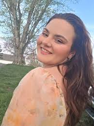 Lacey Pearson's Instagram, Twitter & Facebook