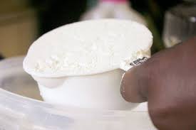 What S The Difference Between Cake Flour Pastry Flour All Purpose Flour And Bread Flour Baking Tips Pastry Flour Cake Flour