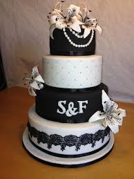 Wedding Cake Lily Black White Hochzeitstorte Lilien Schwarz Weiss Hochzeitstorte Hochzeit Hochzeitstag