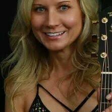 Bonnie Lang (BonnieLangMusic)