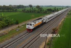 Angkutan kereta api lokal jakarta dan sekitarnya ini diperlukan untuk mobilitas tiap harinya. Kai Segera Operasikan Ka Baturraden Ekspress Republika Online