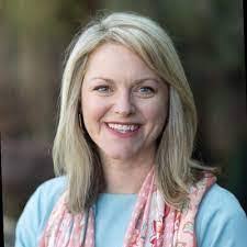 Laura Baney's Instagram, Twitter & Facebook