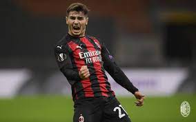 Brahim diaz appears to be doing his bit in attempts to get isco to join him at ac milan from real madrid, according to a report. Brahim Diaz Wins Over Zidane From Milan