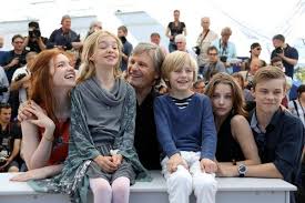 Captain fantastic, written and directed by silicon valley's matt ross , presents a family who have retreated from the world into the wilderness of the pacific northwest. Viggo Mortensen Photostream Captain Fantastic Us Actress Australian Actors