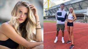 At a very young age alica has achieved a lot of success at the world stage. From Hottest Athlete Tag To Beating Mats Hummels Alica Schmidt Bares It All To Fpj