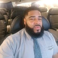 Mario Leslie's Instagram, Twitter & Facebook