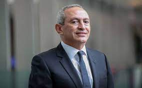 ساويرس هو رئيس مجلس إدارة شركة أوراسكوم تليكوم للإعلام والتكنولوجيا القابضة. Ù…Ù† Ù‡Ùˆ Ø±Ø¬Ù„ Ø§Ù„Ø£Ø¹Ù…Ø§Ù„ Ø§Ù„Ù…ØµØ±ÙŠ Ù†Ø§ØµÙ Ø³Ø§ÙˆÙŠØ±Ø³ Ù…Ø¹Ù„ÙˆÙ…Ø§Øª Ù…Ø¨Ø§Ø´Ø±